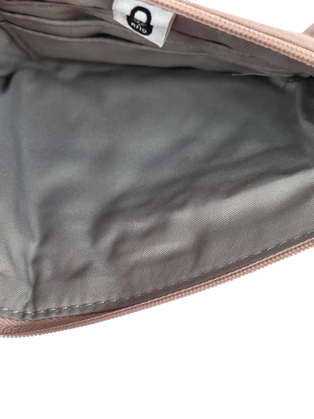 Baggallini RFID Wristlet Pouch Clutch Neutral Blush Pink Nude Taupe EUC